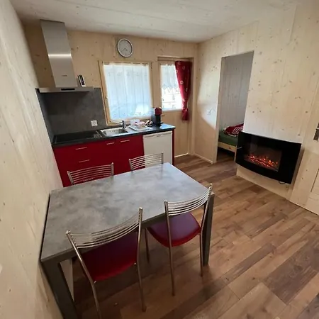 Bungalow Miralago In Camping Cavresc, Via Dal Cavresc 1, 7746 Le Prese-Poschiavo Exterior photo
